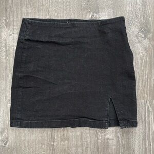 ASOS Design Mini Skirt with Slit Size 4